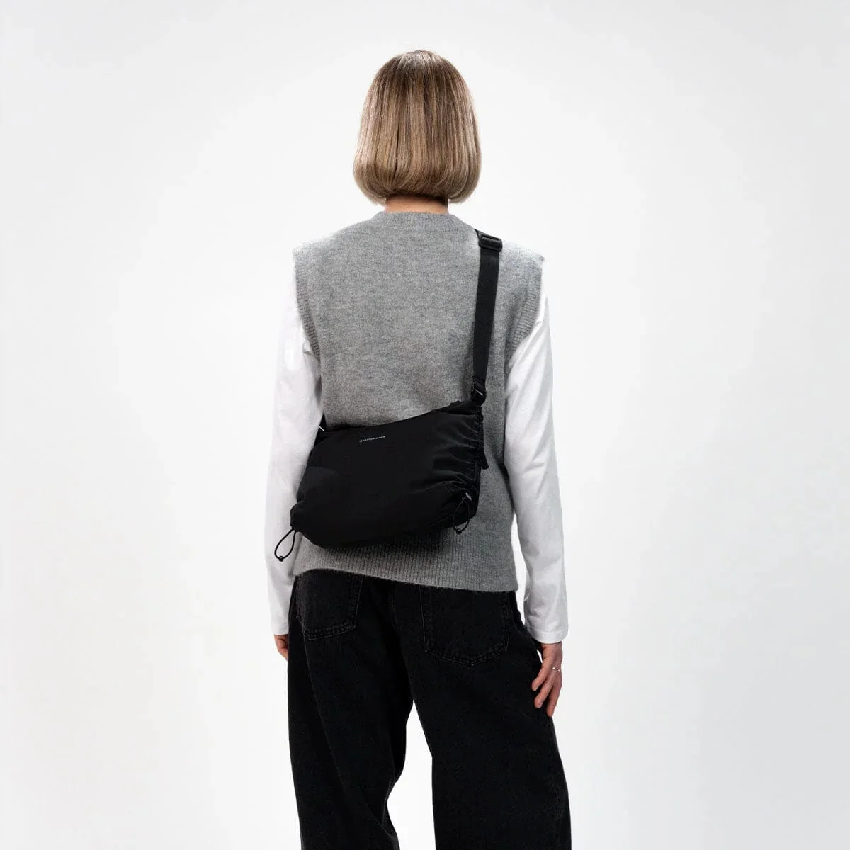 Skara Small Shoulder Bag - Image 12