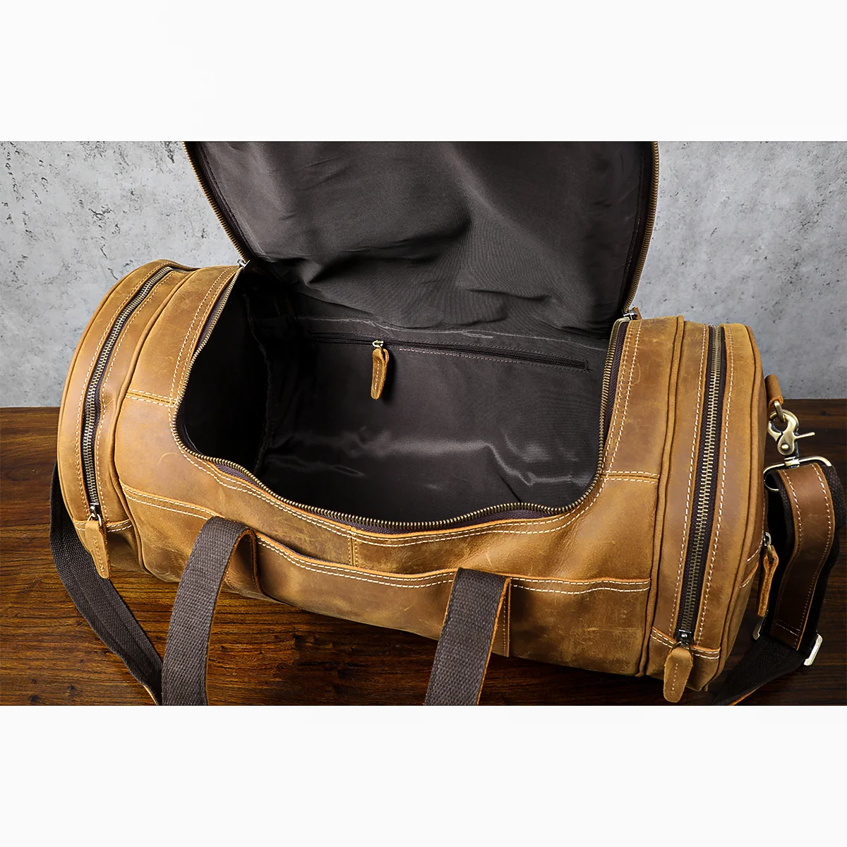 Large Leather Holdall | ASUNCION - Image 26