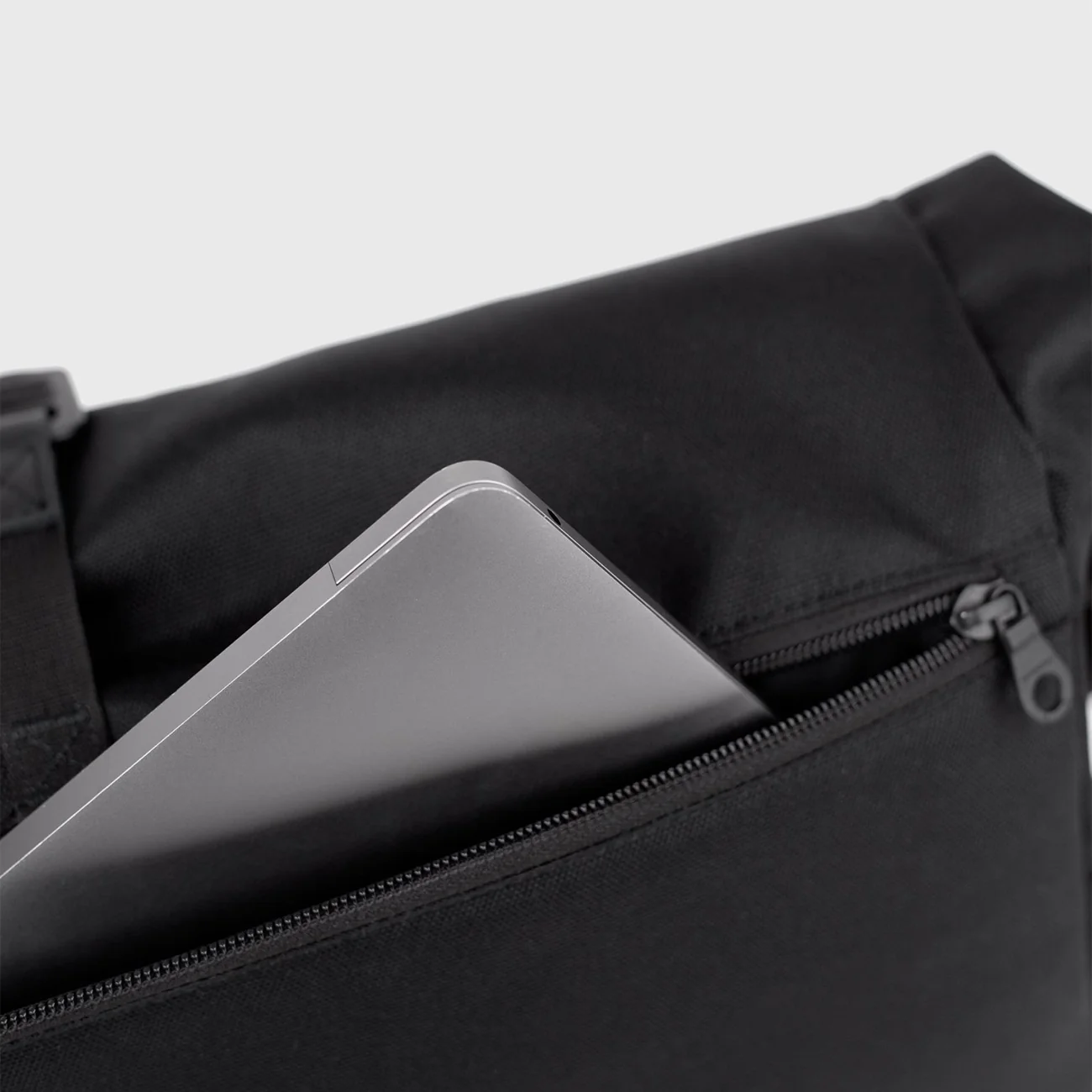 Icon Messenger Bag - Image 6