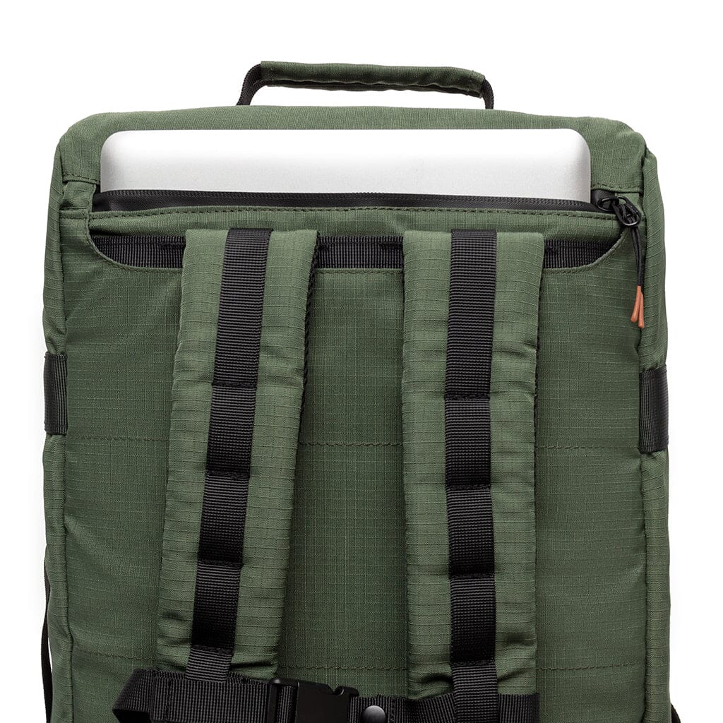 Wanderer Vandra - Sustainable Travel Convertible Backpack - Image 4