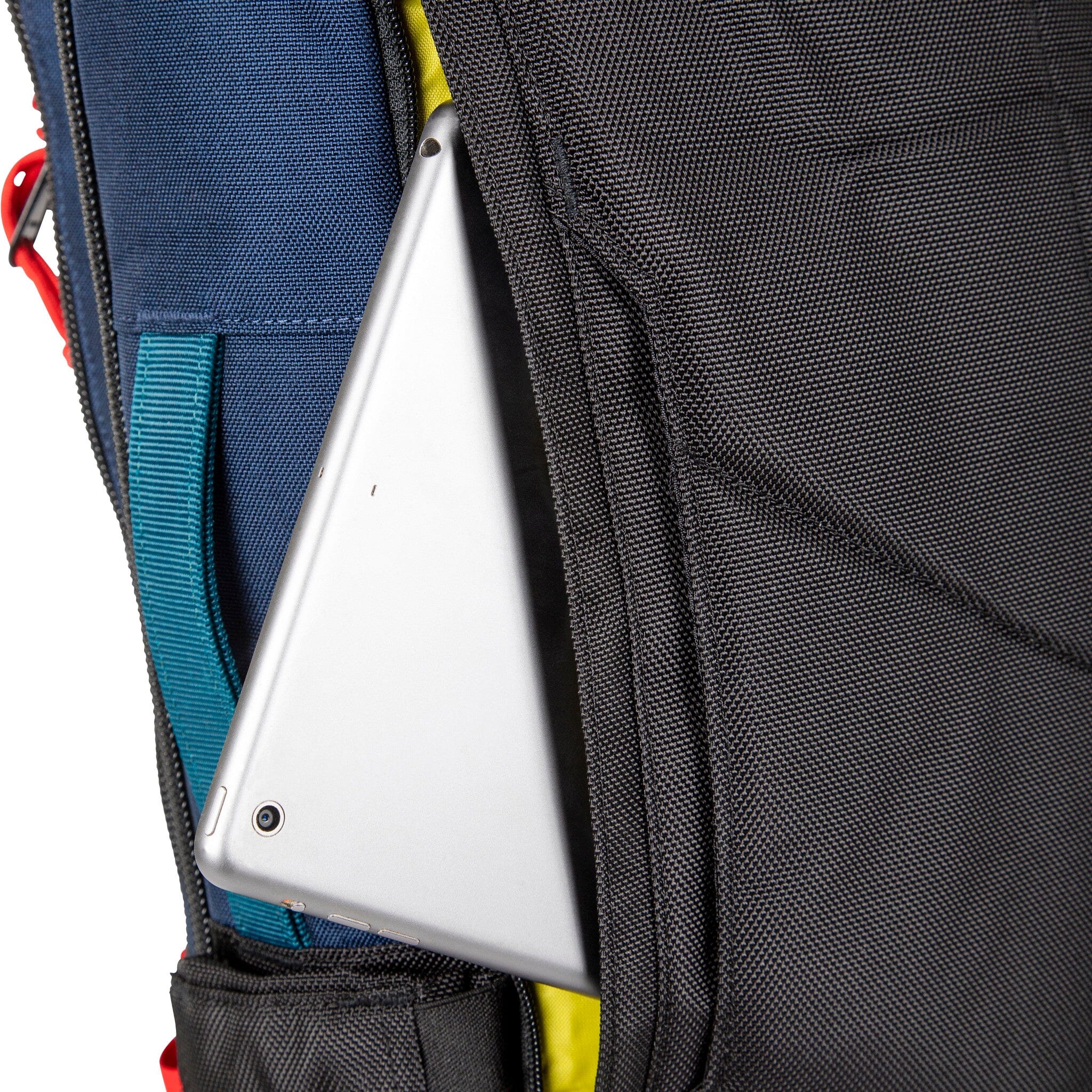Global Travel Bag 30L - Image 15