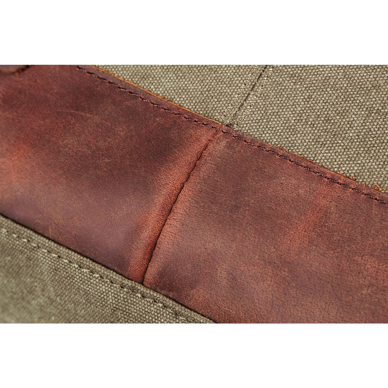Vintage Travel Bag | INUVIK - Image 11